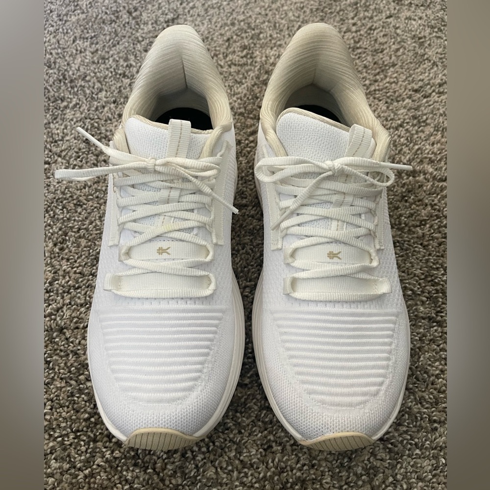 Women’s KURU Atom 2 Athletic Shoes Bright White/ Sand Size 10.5 Medium - Picture 3 of 9